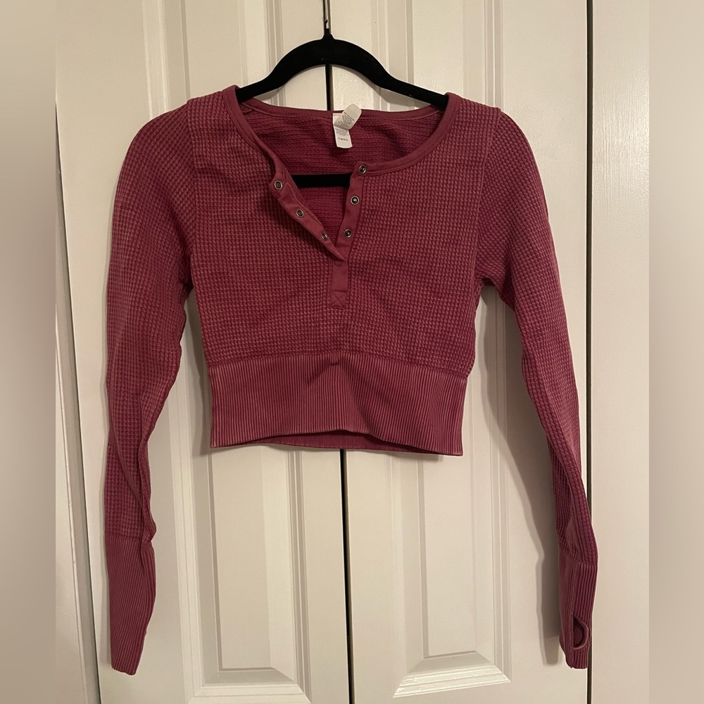 Offline by Aerie Seamless Waffle Henley Crop Top Size S